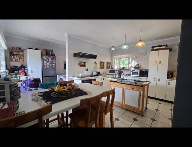 3 BEDROOM HOUSE FOR SALE IN FLORAUNA